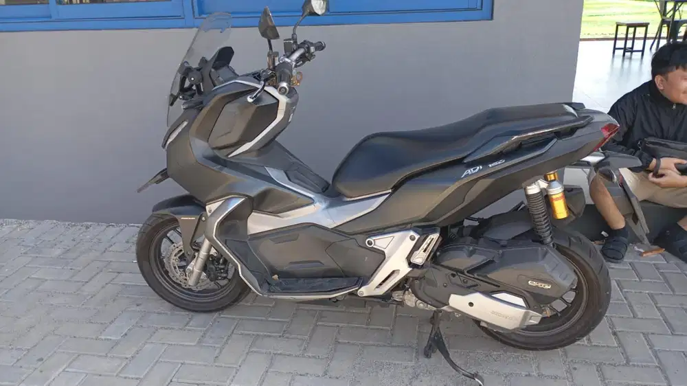 Dijokul honda adv hitam