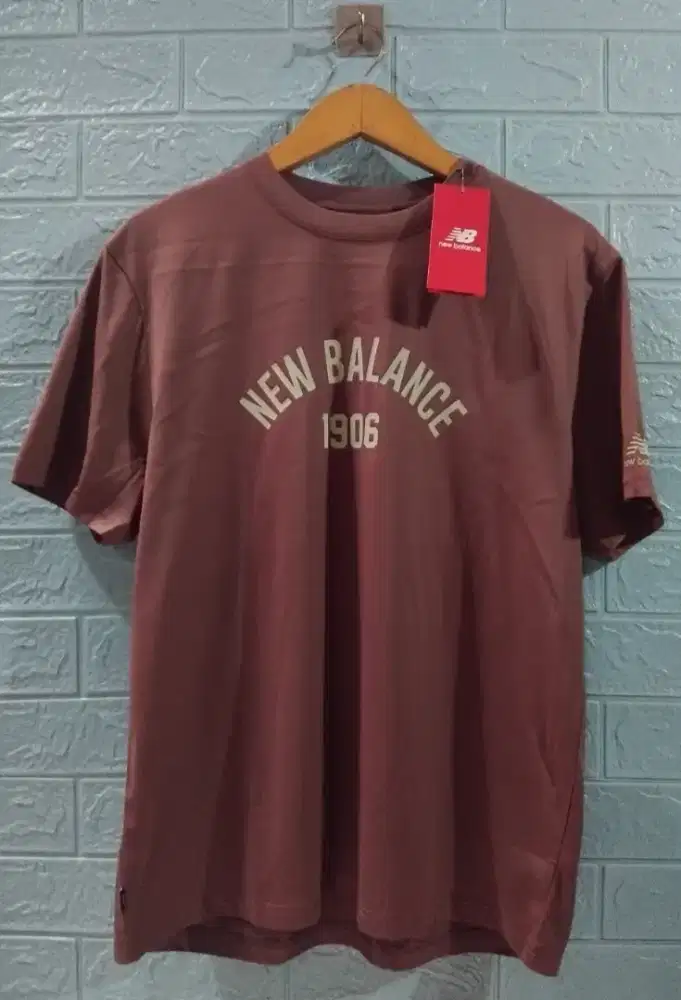 Tshirt New Balance Graphic