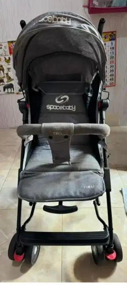 Preloved_stoller merek baby space warna abu