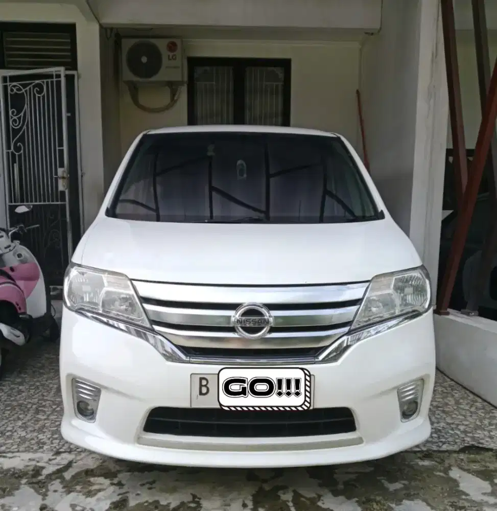 SERENA HWS 2013 KM RENDAH