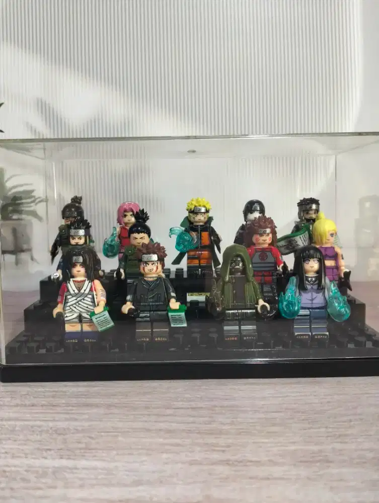 Set Lego Minifigure Naruto + Acrylic Display
