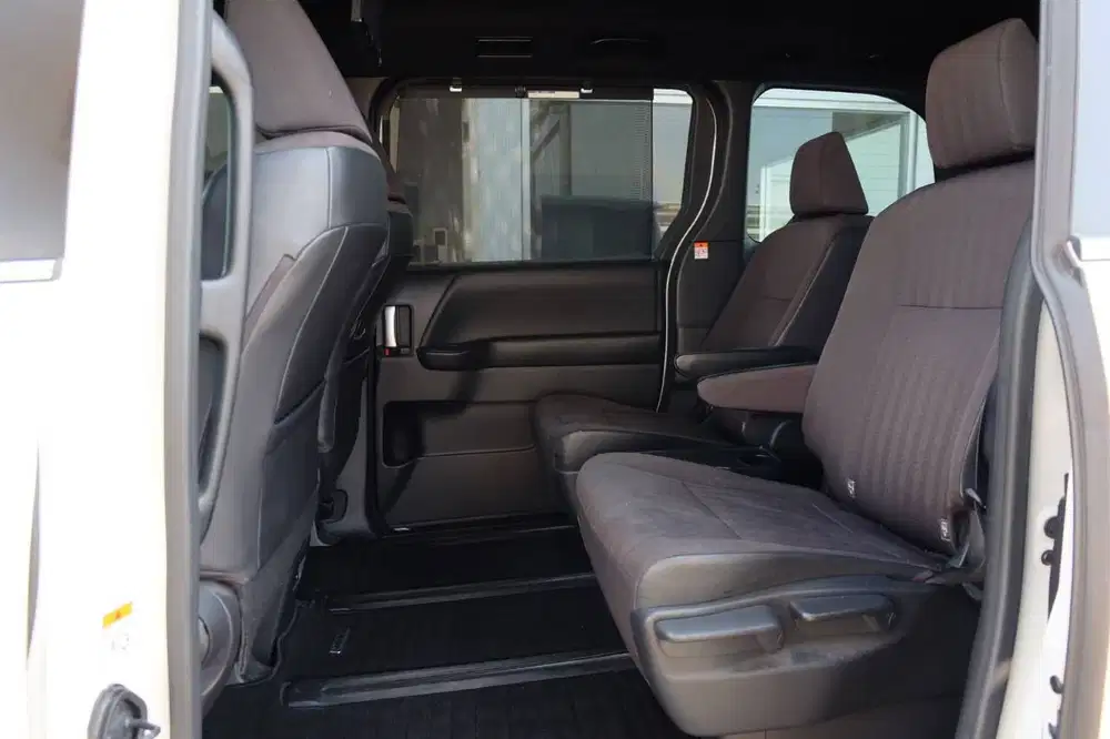 DP 15 Juta Toyota Voxy TSS 2.0 2022 Facelift