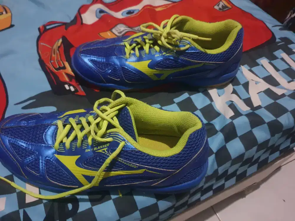 Sepatu badminton mizuno sky blaster