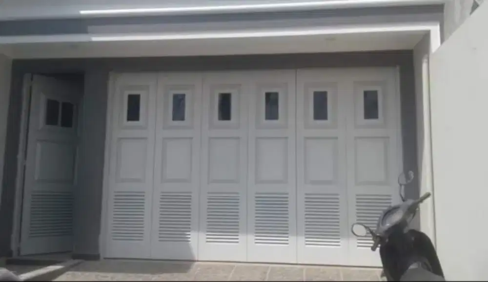 Pintu Henderson terjamin awet