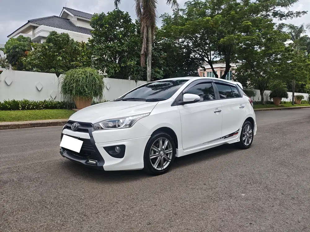 Toyota Yaris s trd matic 2016