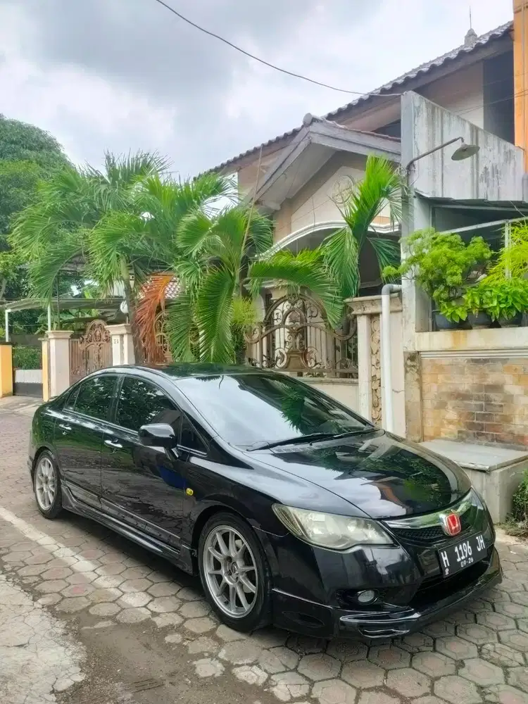 Civic FD1 Facelift 1.8 A/T CBU Original Full Variasi Terawat Istimewa