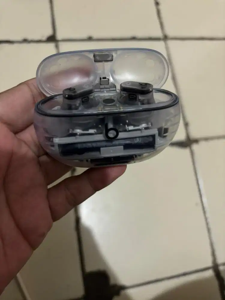 TWS Beats Studio Buds+