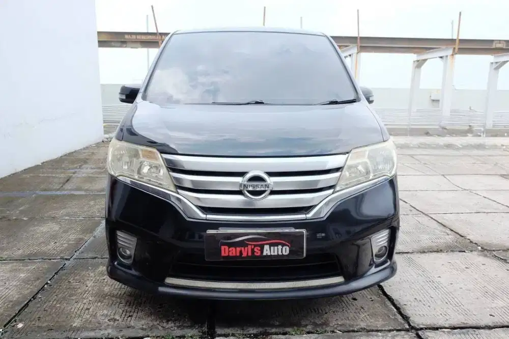 DP 40 Juta Nissan Serena HWS 2013 2.0