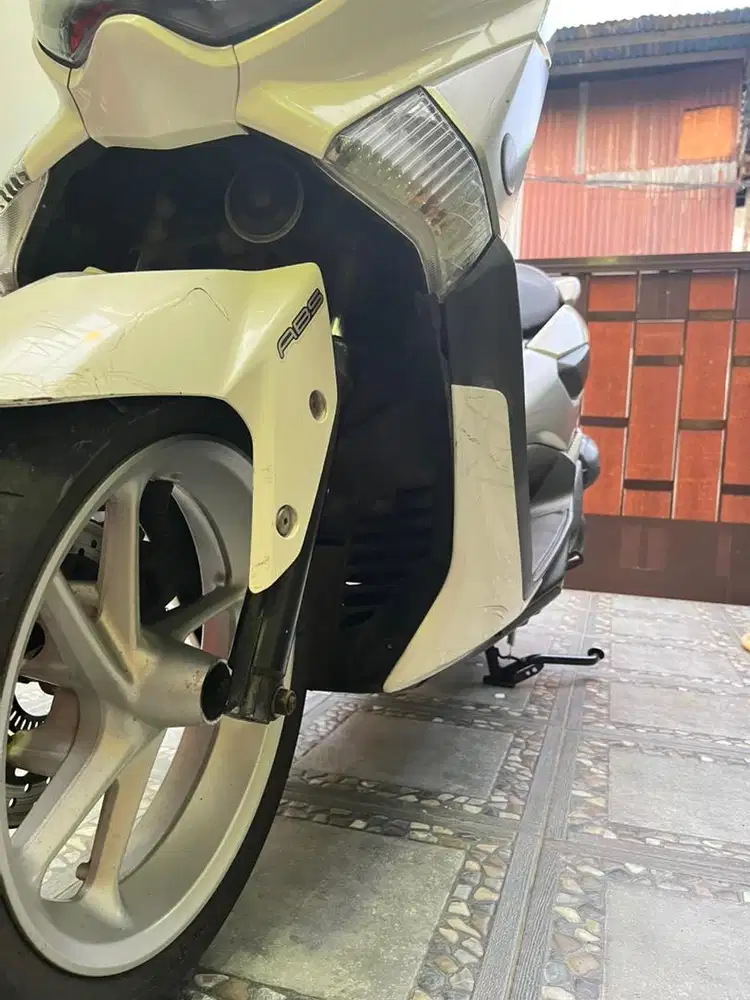 Nmax 2019 Putih Abs