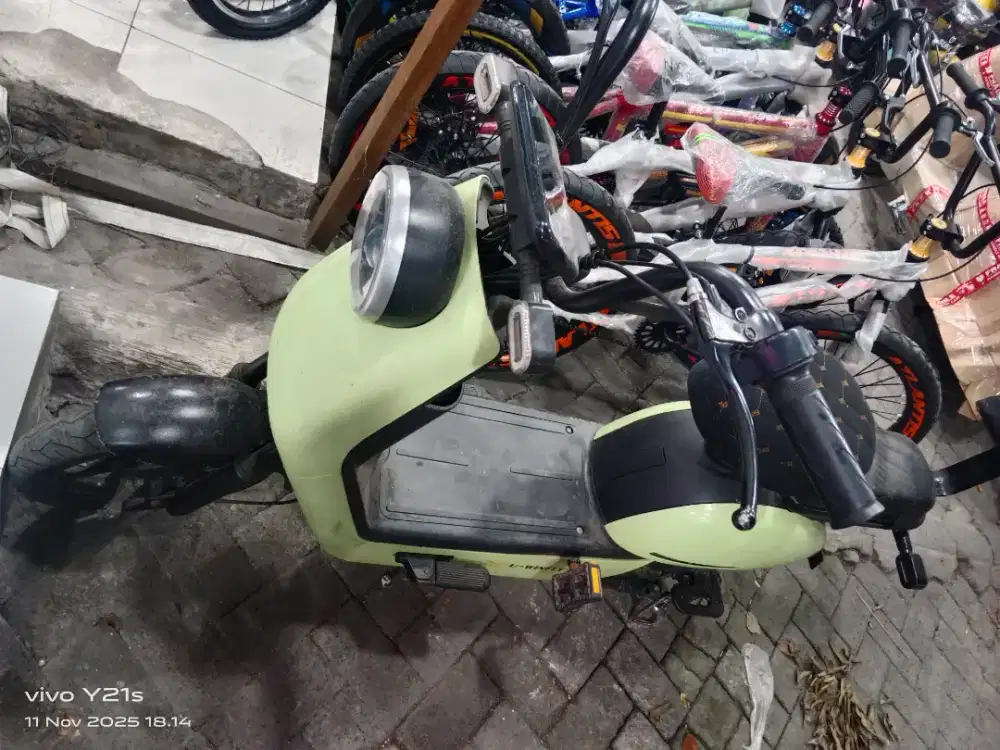 Sepeda Listrik Uwinfly D7D