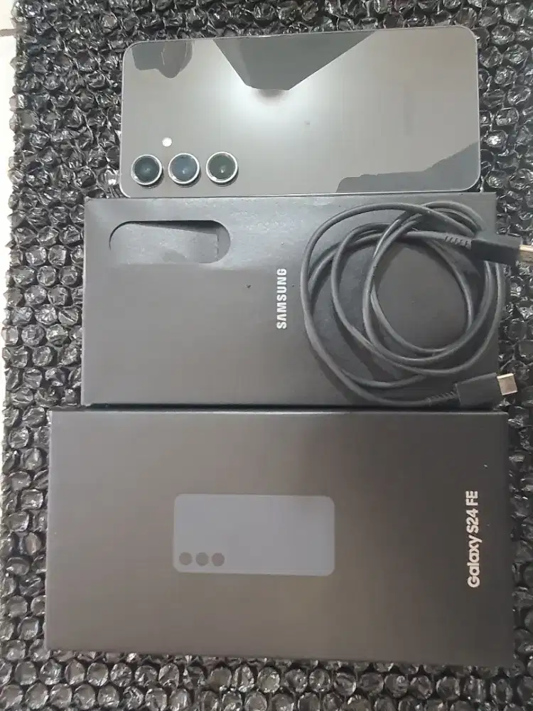 SAMSUNG S24 FE 8/128 MULUS ORGINAL SEIN SAMSUMG NO MINUS