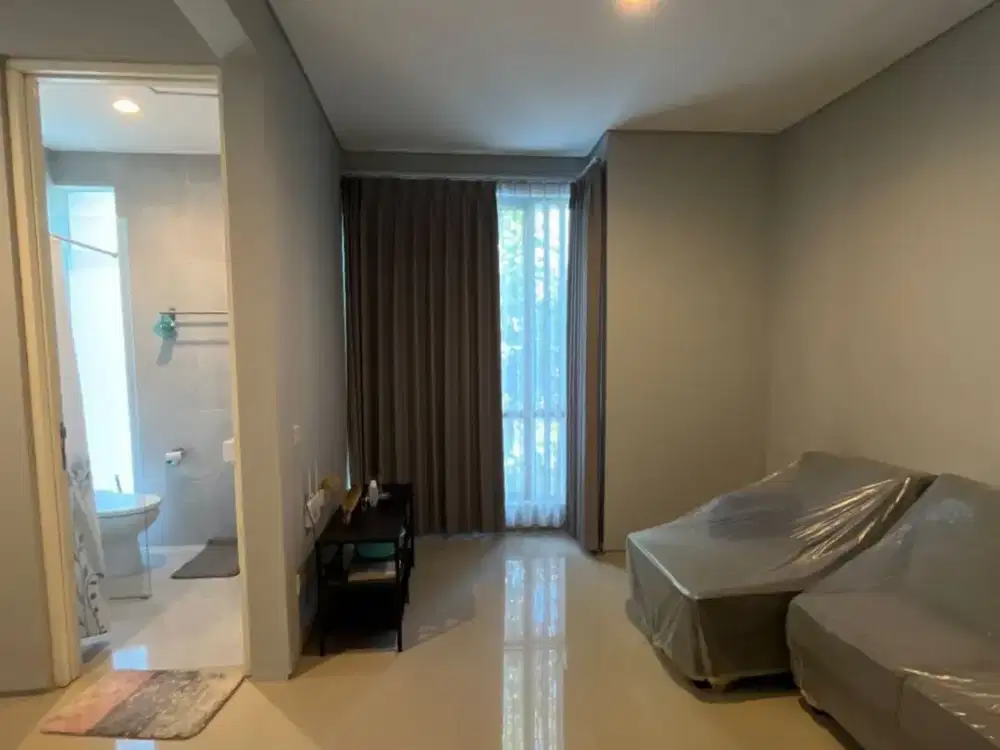 Termurah Rumah 2 Lantai Full Renov Semi Furnish di Northwest Lake, Citraland Utara