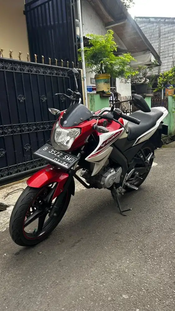 Yamaha Vixion 2013 Putih Merah – Mesin Aman, Siap Pakai, Nego Tipis