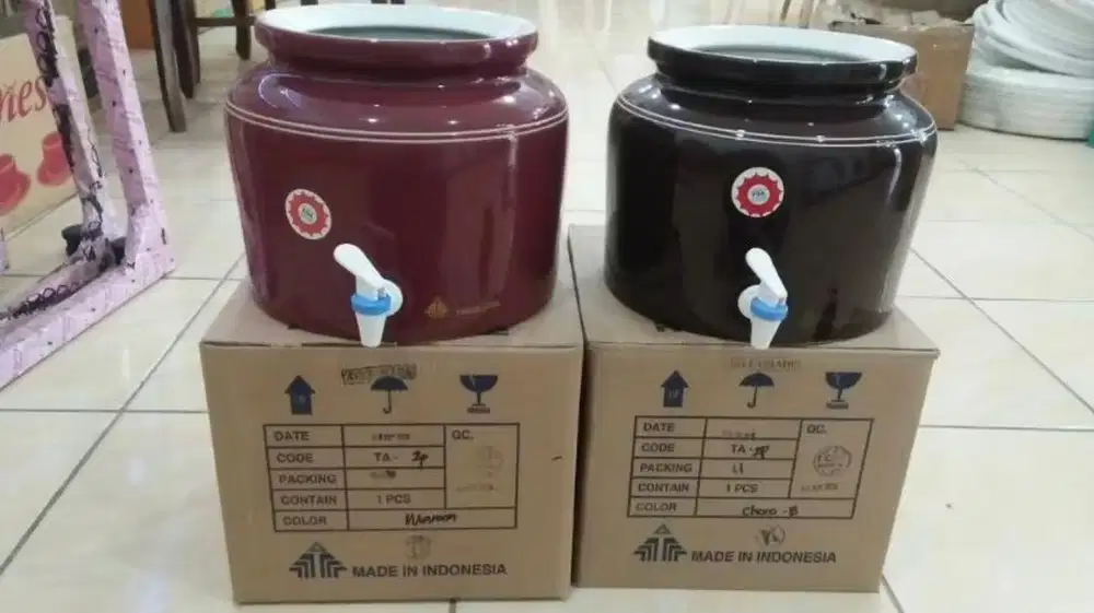 Preloved_Guci Keramik Air warna maroon