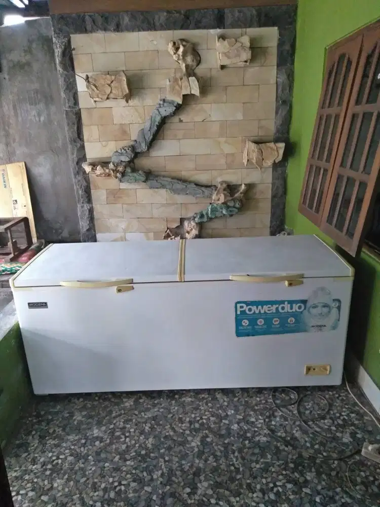 Freezer box bekas murah normal orisinil merk modena 600L