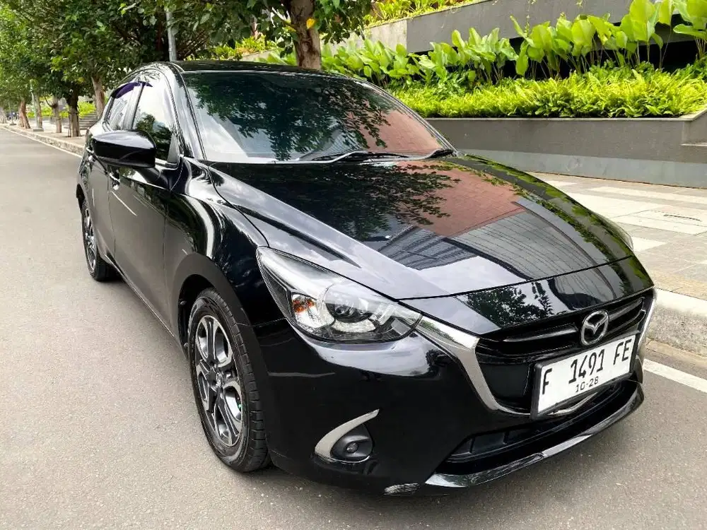 Dp 10jt Mazda 2 Tipe R 1.5 Matic 2017 Odo 40rban Pajak Panjang