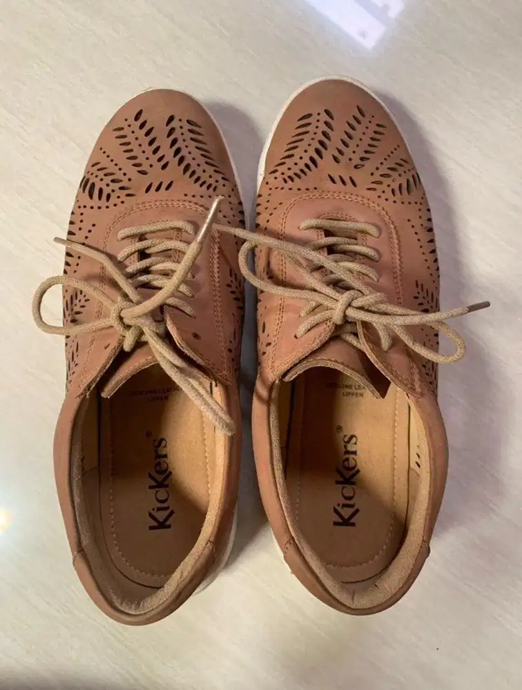 Sepatu kickers ori