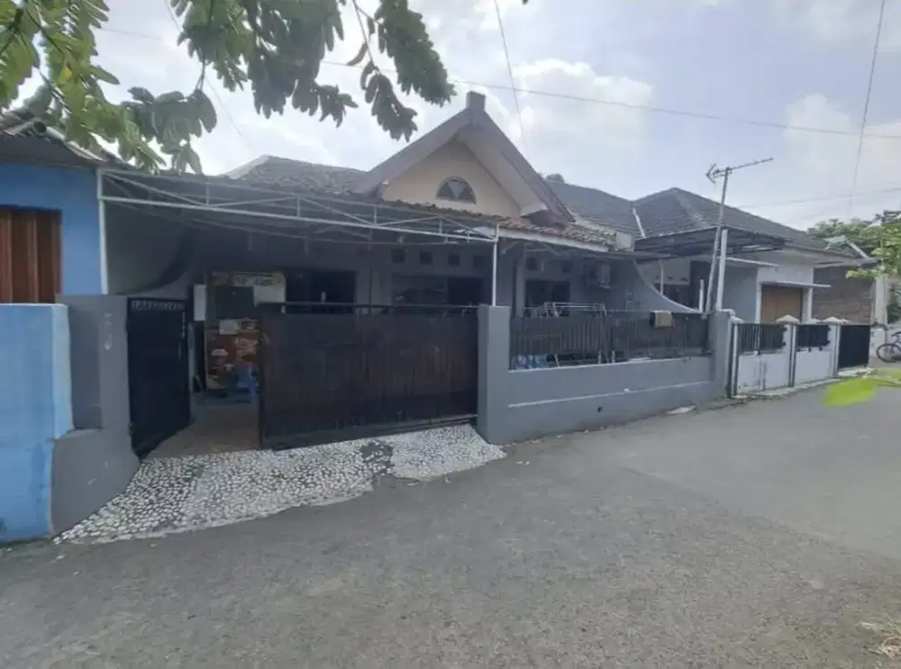 Jual rumah kodya dekat xt square