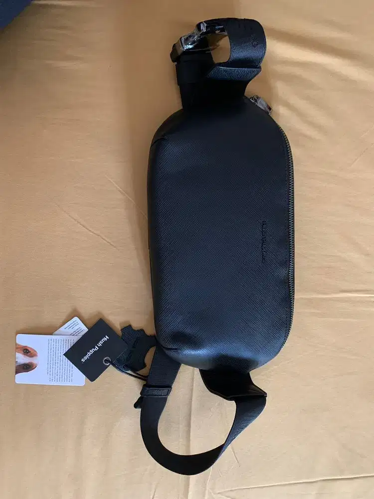 Tas Sling Bag Hush Puppies New Original