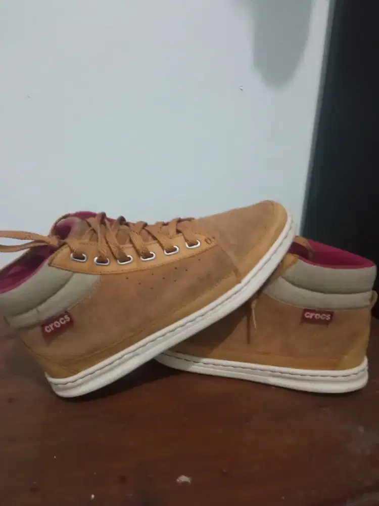 Sepatu Crocs size 40//41 kulit