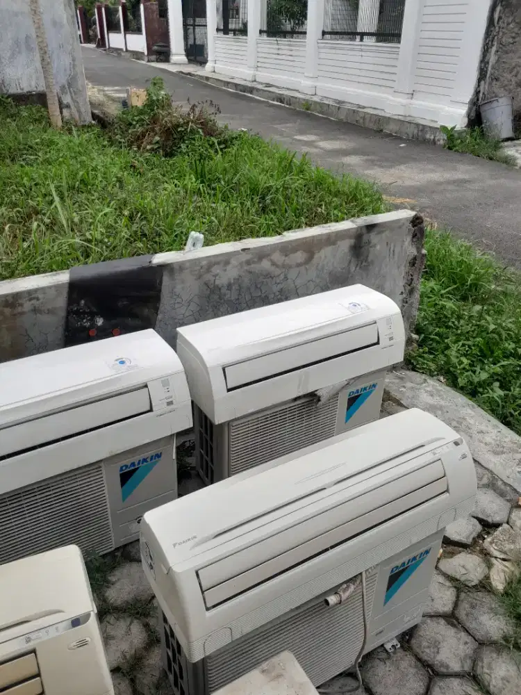 Jual ac merek daikin thailand setengah pk s/d 1 PK original pabrik