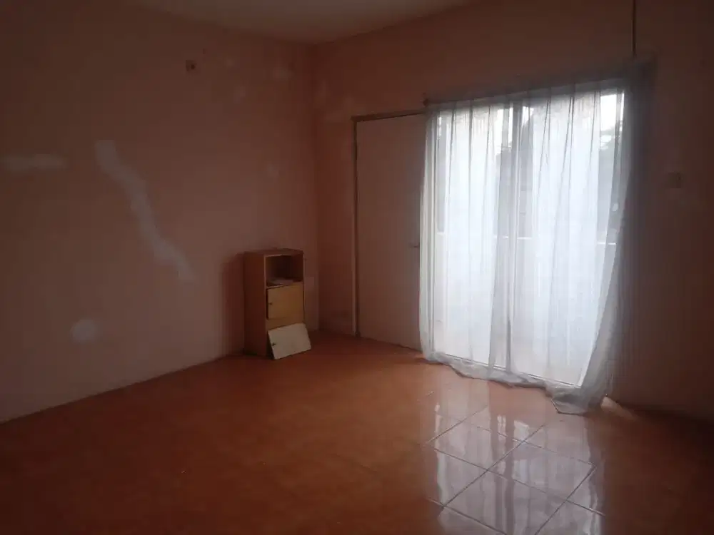 FOR SALE/RENT  Ruko 3 Lt di Taman Rahayu 3 Sayap Holis