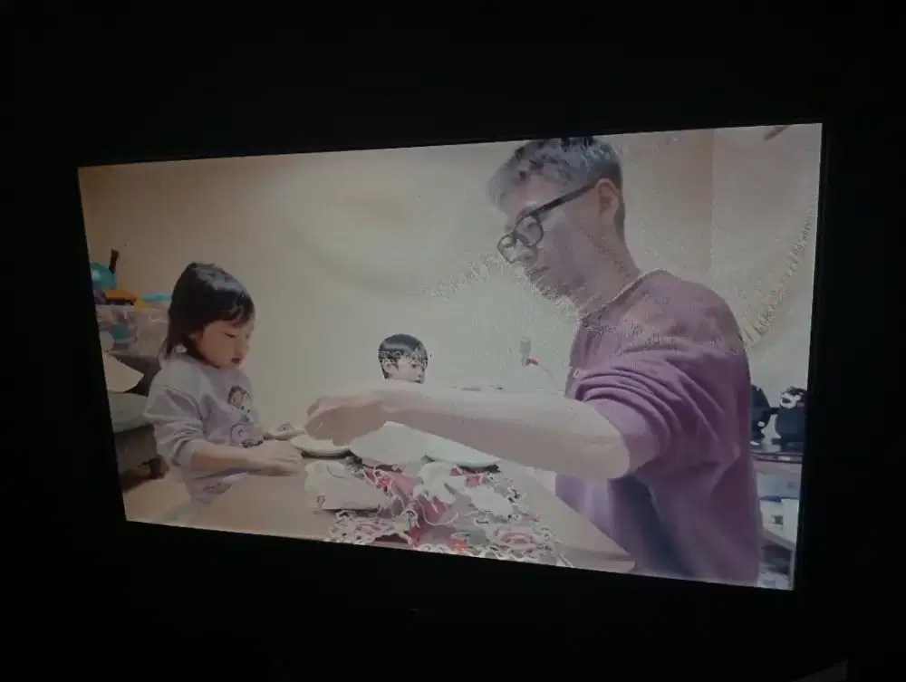 Monitor komputer second