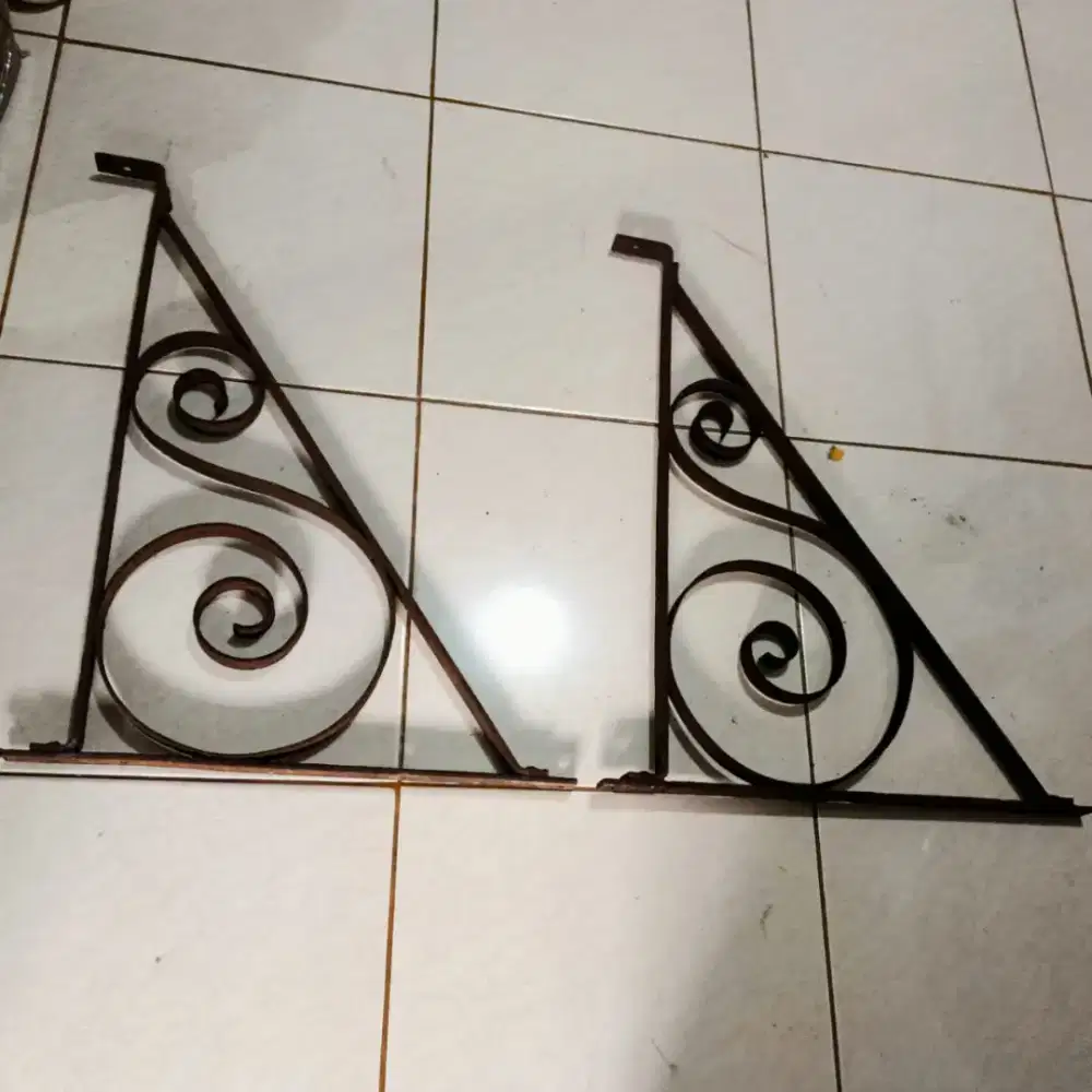 Konsul keling model jaman dulu besi tua kuat tidak keropos