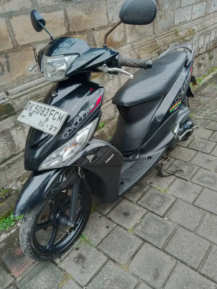 Dijual motor  Yamaha mio 2014 warna hitam