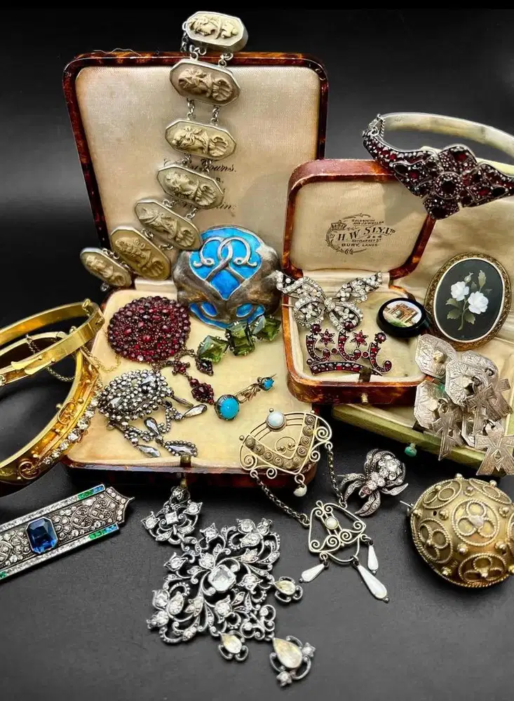 Terima emas dan berlian tanpa surat cod