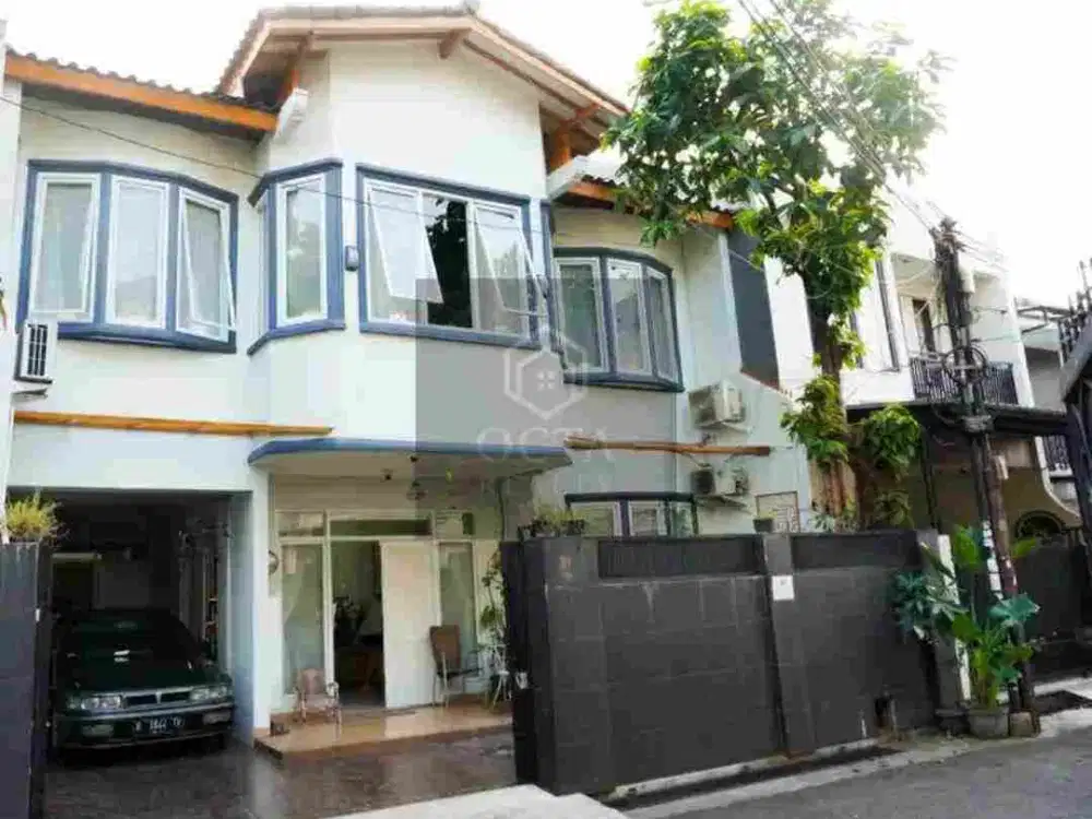 Di Jual Rumah Siap Huni dan Strategis di Tebet Utara Jakarta Selatan