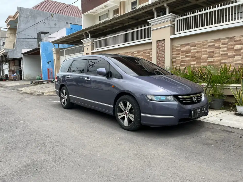 Honda Odyssey 2.4 AT 2005 Bensin