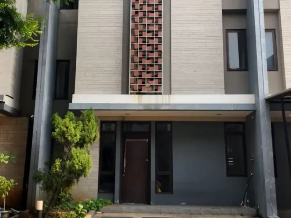 Rumah baru Regentown BSD City 7x12m 3 lantai, area asri, nyaman untuk hunian