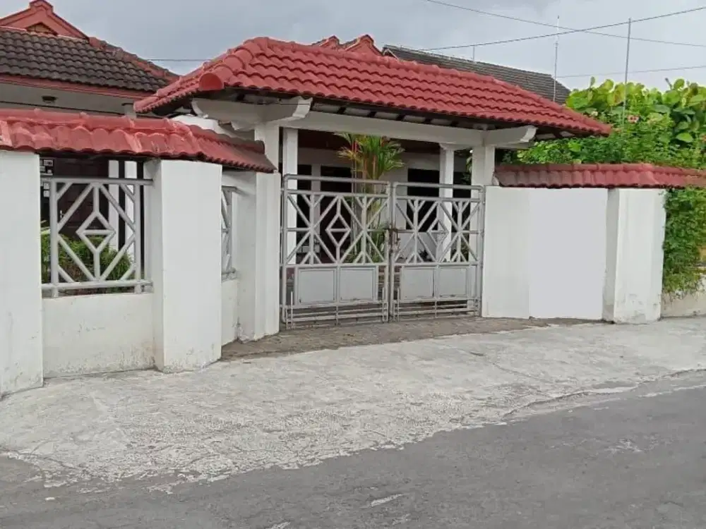 Rumah Besar Luas 1100 Meter Tepi Jalan Aspal dkt Citra Sun Garden