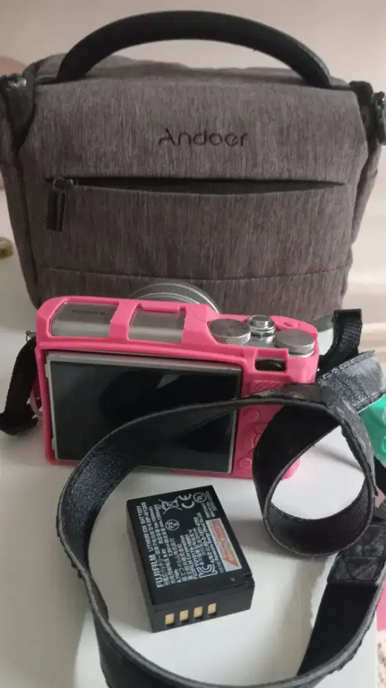 Kamera fujifilm x-a20 mirrorless