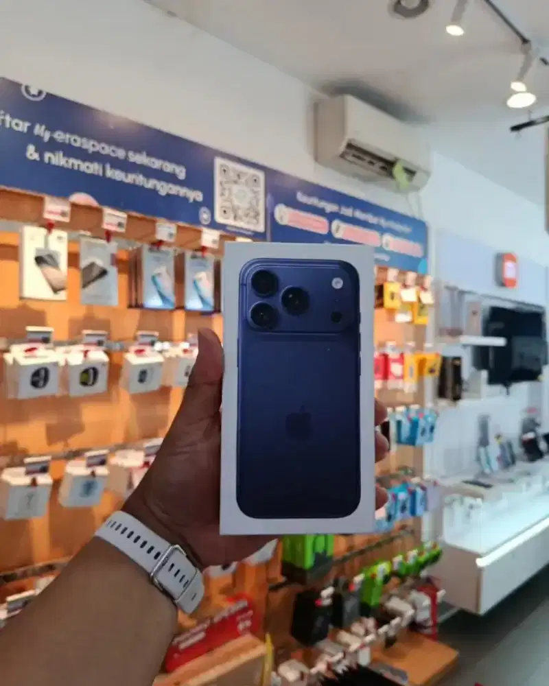 READY IPHONE 17 PRO 256 Blue Garansi Resmi