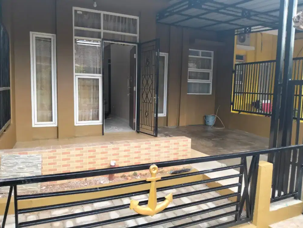 Rumah dikontrakkan  pertahun di metland cileungsi