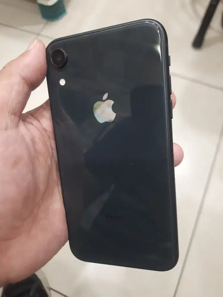 Iphone XR 64gb bh100% ganti lengkap ibox