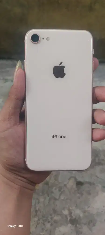 Iphone 8 internal 64gb ex ibox batangan