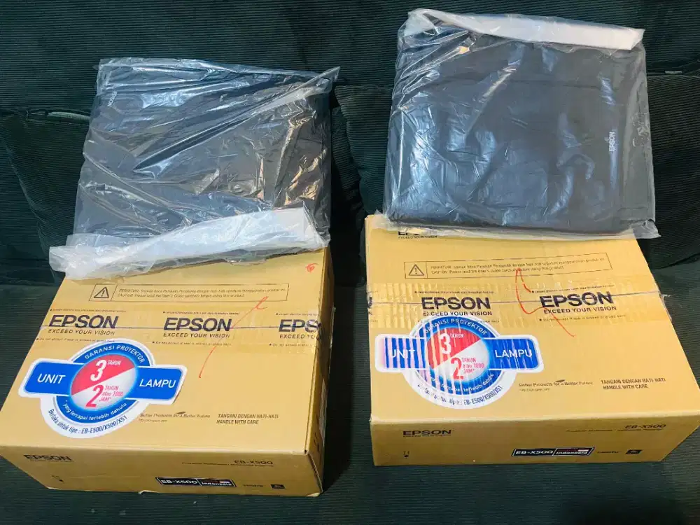 Proyektor infocus type eb-x500