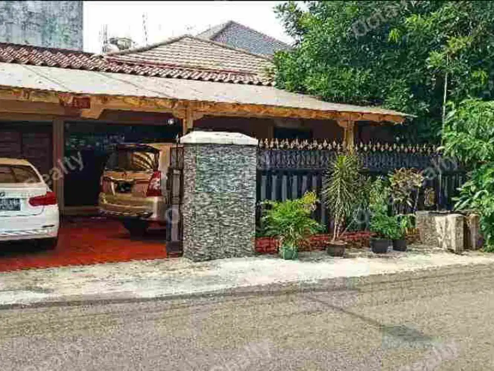 Di Jual Rumah di Komplek Elite Gudang Peluru Tebet Jakarta Selatan