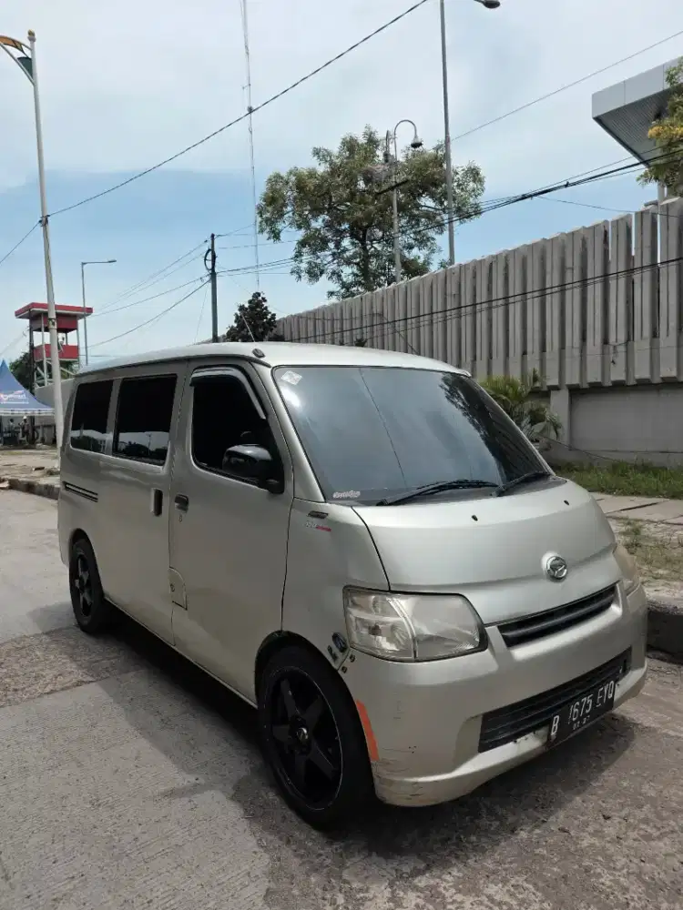 DAIHATSU GRANMAX D 1.3 ACPS