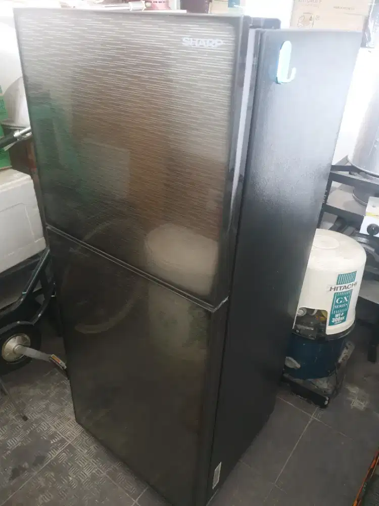 Jual Kulkas,Tv LED,Sanyo mati/rusak