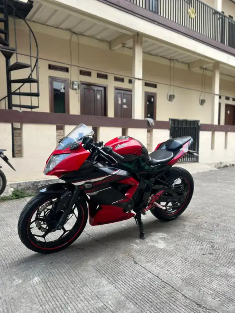 Kawasaki ninja 250 tahun 2015
