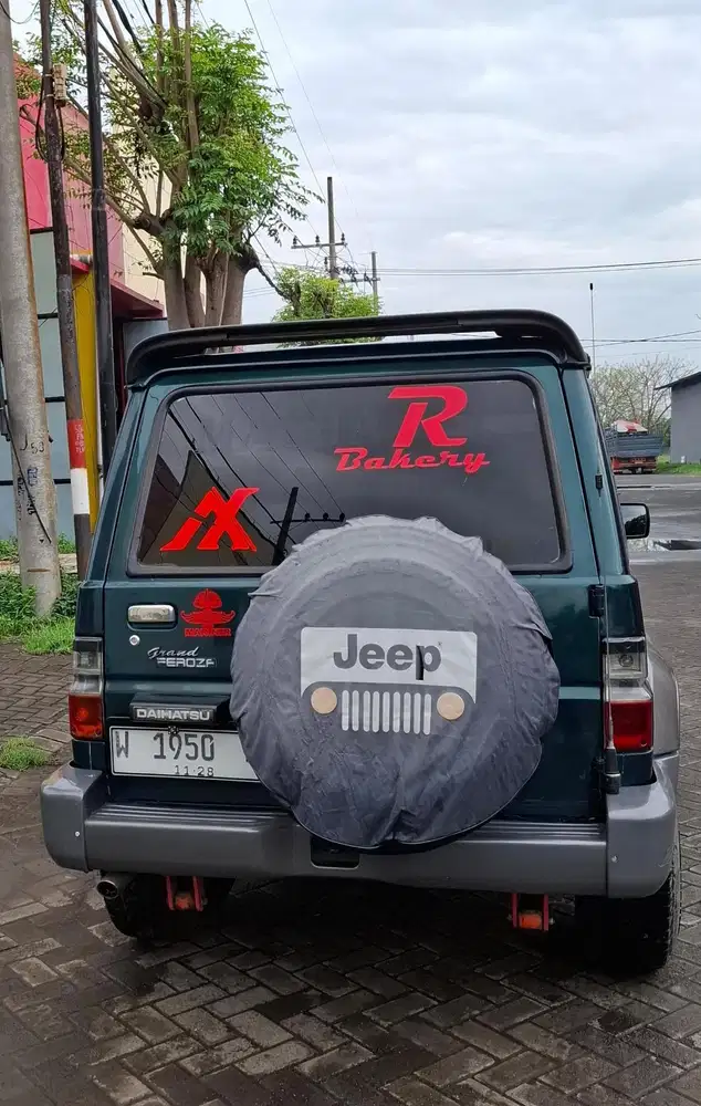 Daihatsu Feroza 1998 Bensin