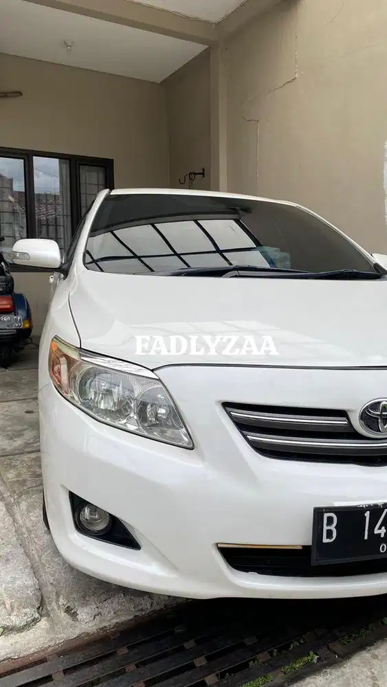 Toyota Corolla Altis 2010 Bensin