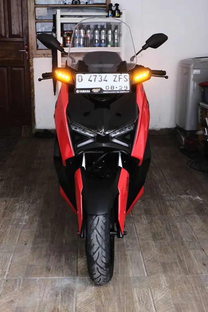 LIKE NEW! XMAX 2024 RED