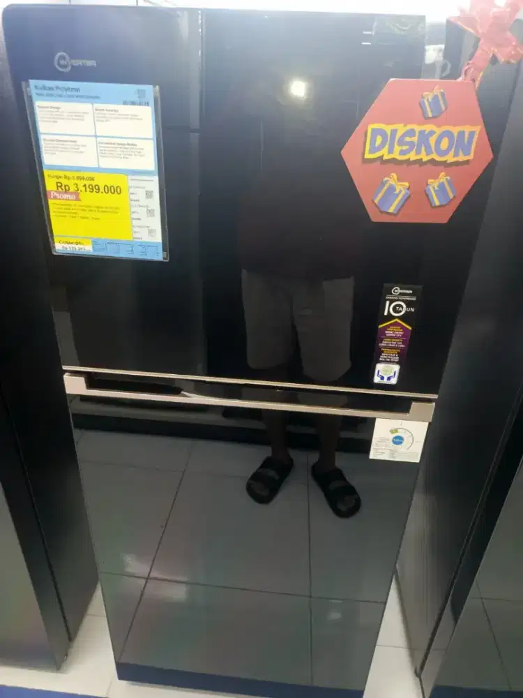 Kulkas 2 pintu masih garansi