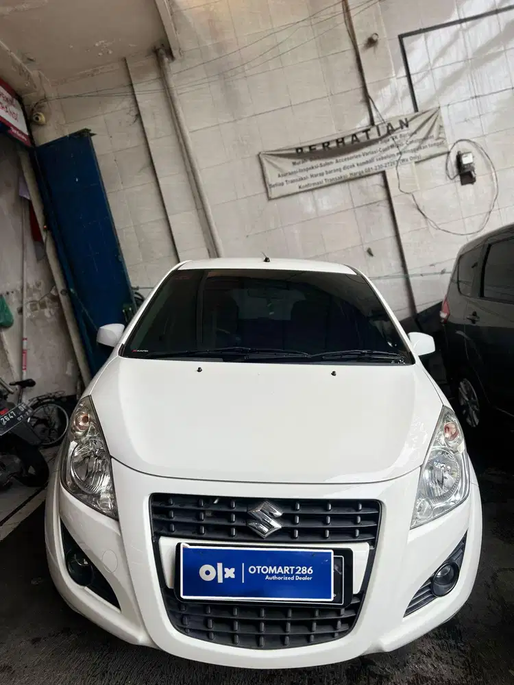 SUZUKI 2015 SPLAS 1.2 GL M/T PUTIH OTOMART 286 KENJERAN