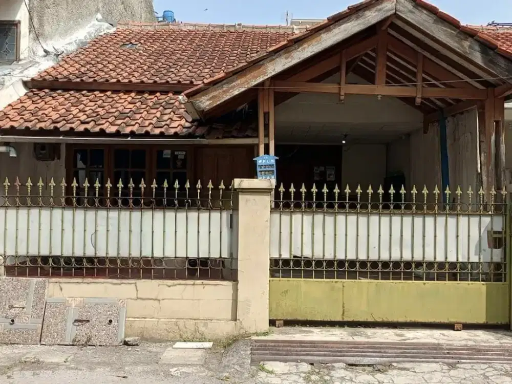 Rumah Lama Murah di Antapani Sayap Sukanegara